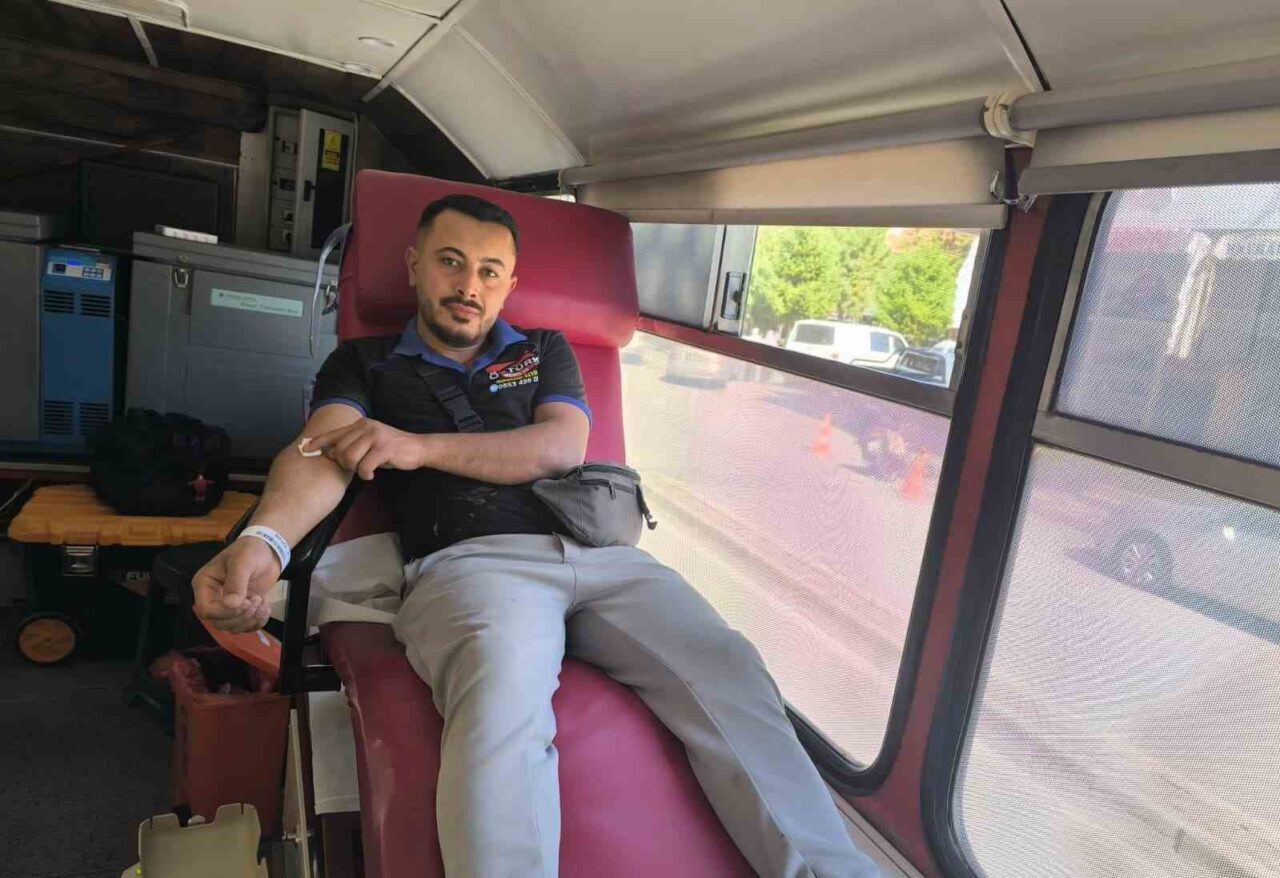 Kızılay Afyonkarahisar Şubesi, Şuhut ilçesinde düzenli olarak sürdürdüğü haftalık kan