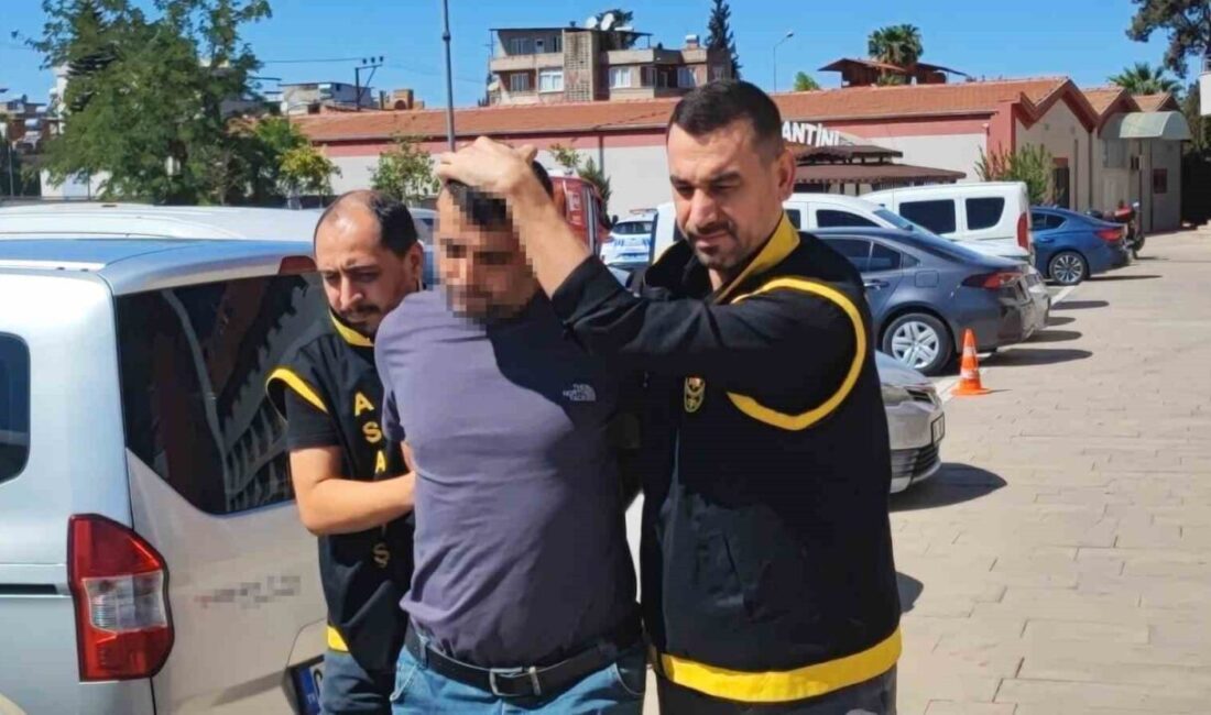 Adana’da komşular arasında araç park etme nedeniyle çıkan tartışmada babayı