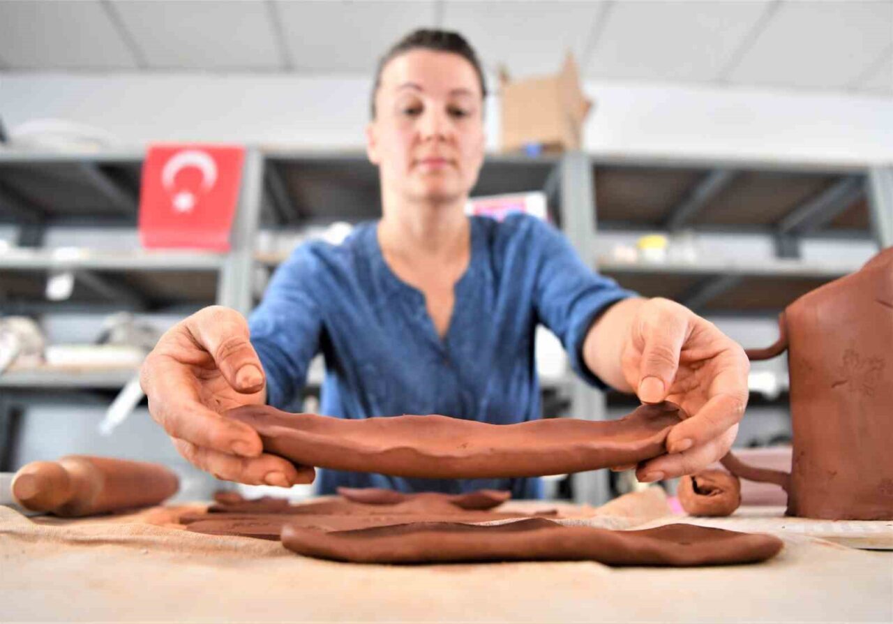 Konyaaltı Sanat Eğitim Merkezi’nin (KONSEM) her yıl ücretsiz olarak düzenlediği