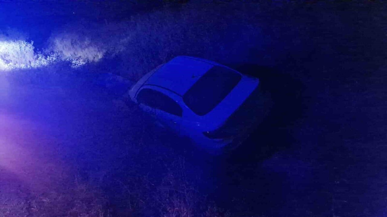 Çorum’un Alaca ilçesinde kontrolden çıkan otomobilin şarampole devrildiği kazada 1