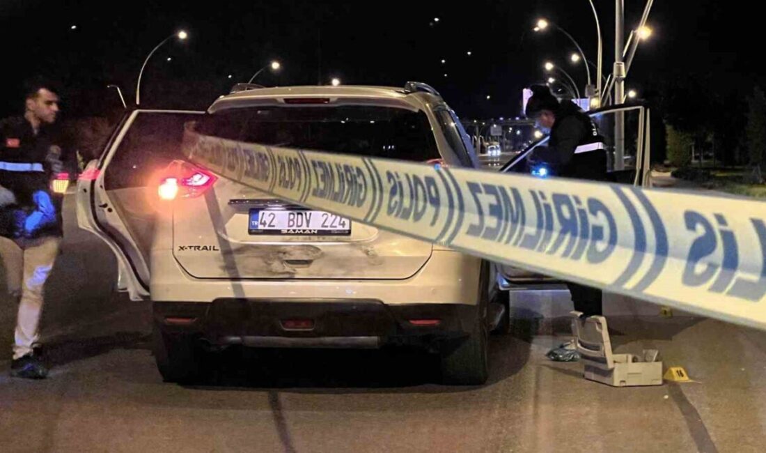 Konya’da kendisini havaalanına bırakacak aracın önünü kesen kişiler tarafından silahlı