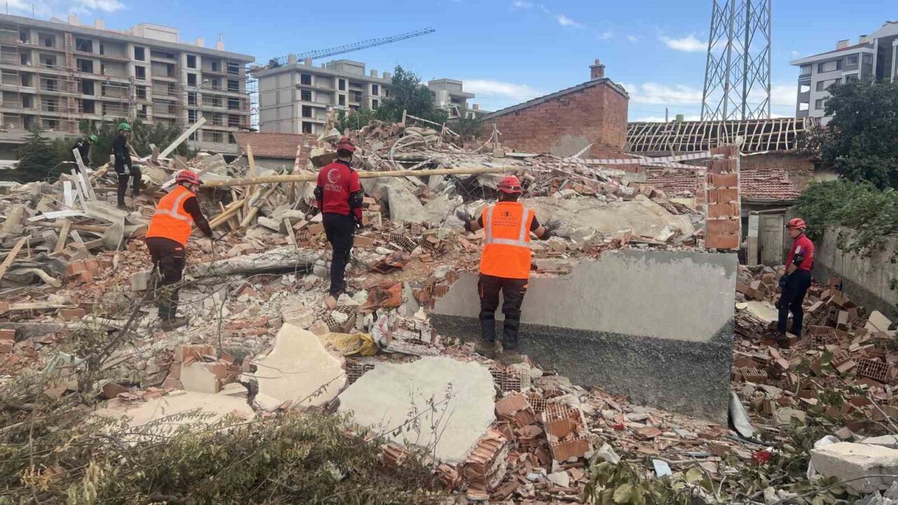Konya’da Türkiye Afetle Mücadele Planı (TAMP) Bölge Düzeyi Deprem Tatbikatı