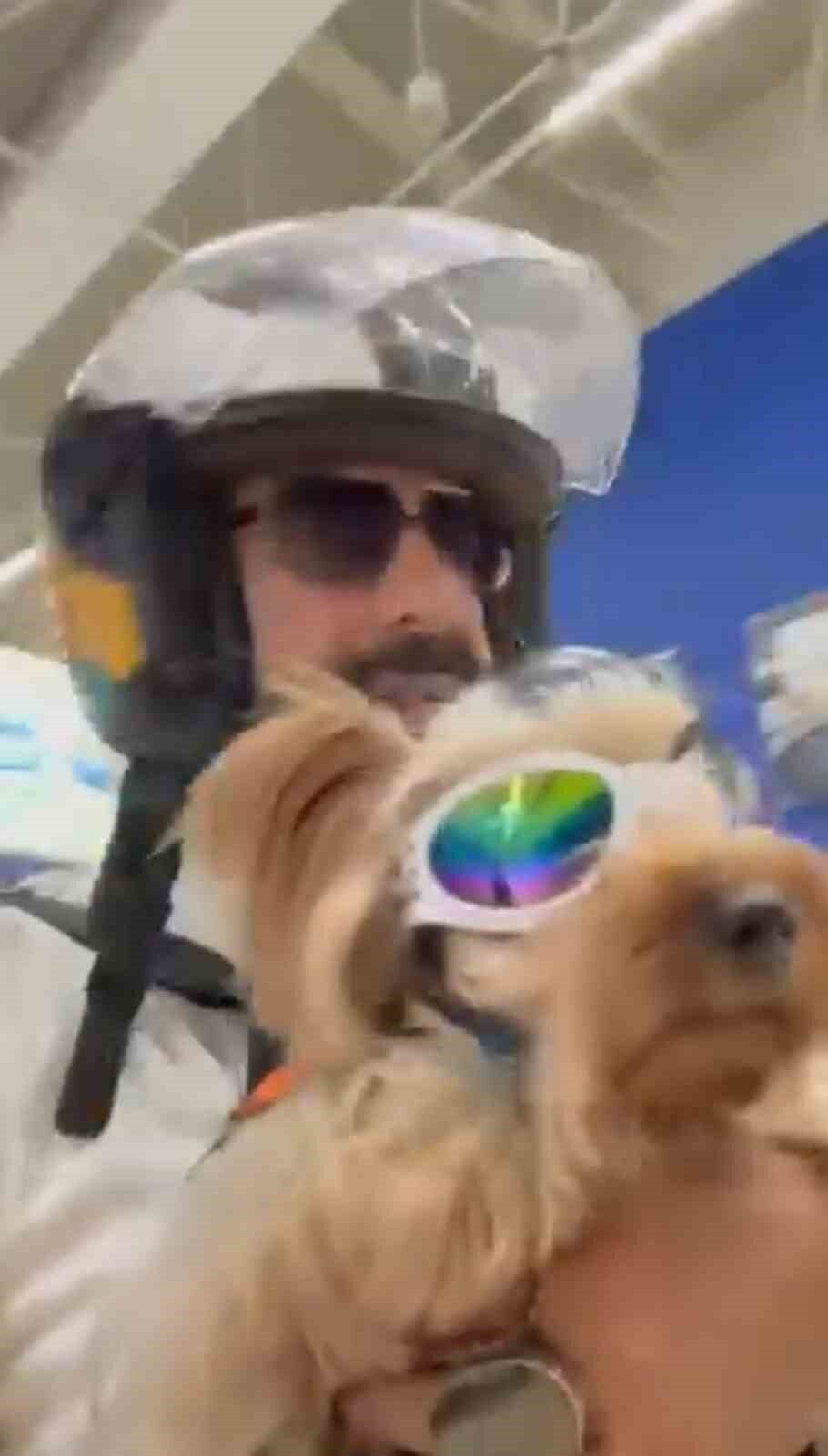 Bursa’da köpeği ile markete alınmayan vatandaş isyanını cep telefonu kamerasıyla