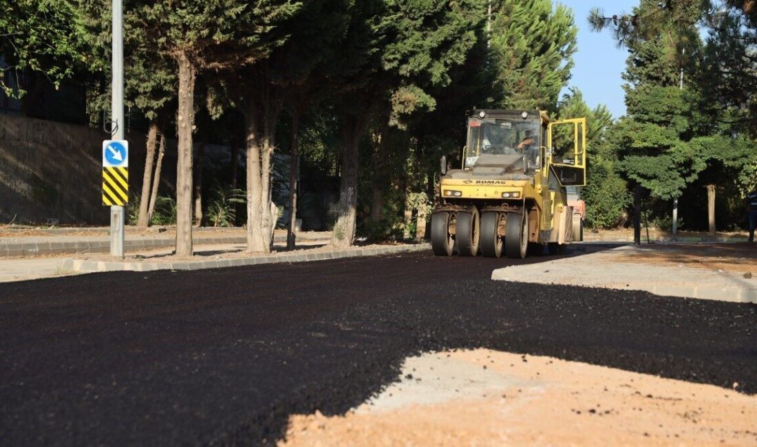 Körfez ilçesi Güney Mahallesi’nde yapılan kavşak ve yol yenileme çalışmalarıyla