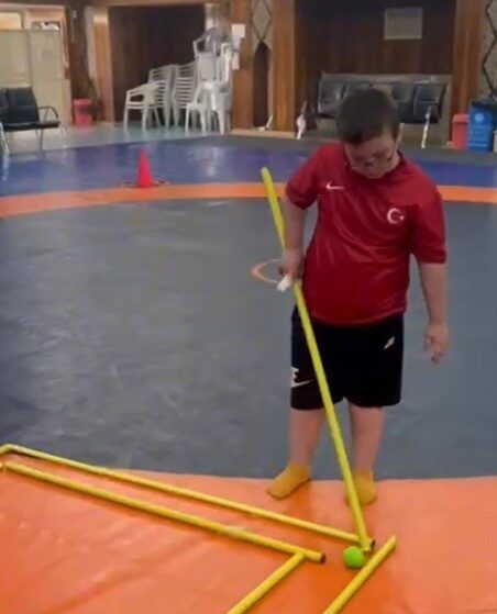 Körfez Belediyesi ve Körfez Gençlerbirliği Spor Kulübü’nde özel çocuklara büyük