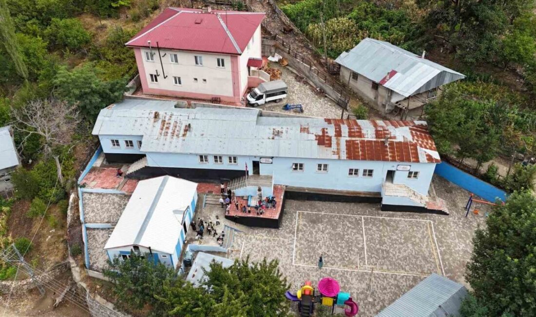 Adana’da Feke Belediyesi, kırsal mahallelerde kent merkezine uzak okulları ve