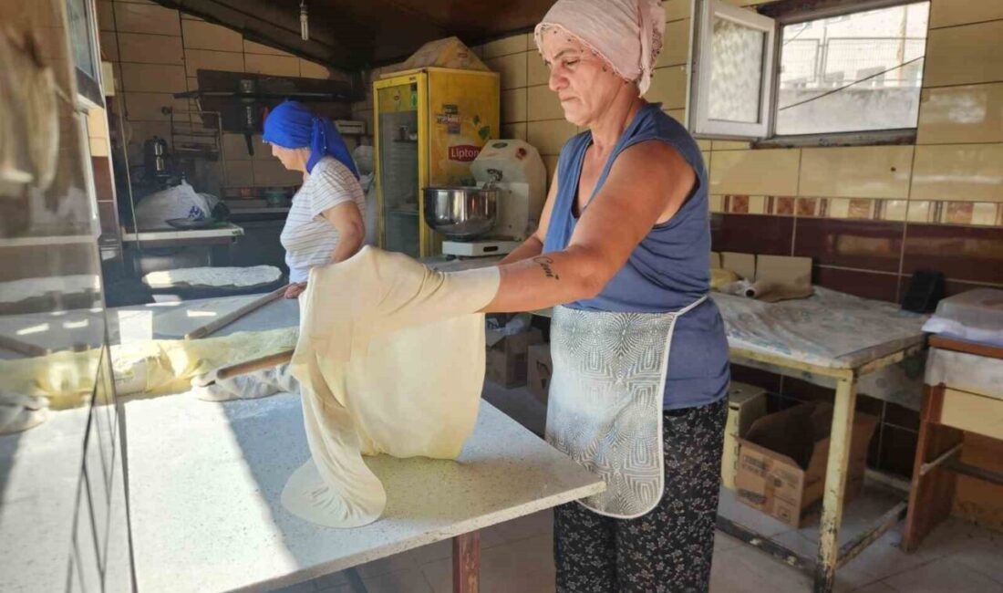 Tunceli’de 40 metrekarelik yufkacı dükkanı işleten kadın, hem ailesinin geçimini