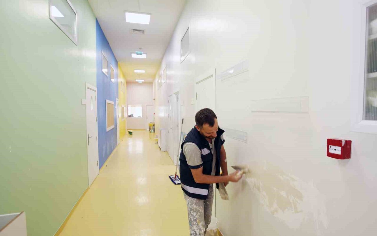 Küçükçekmece Belediyesi, öğrencilerin daha temiz, sağlıklı ve güvenli bir ortamda