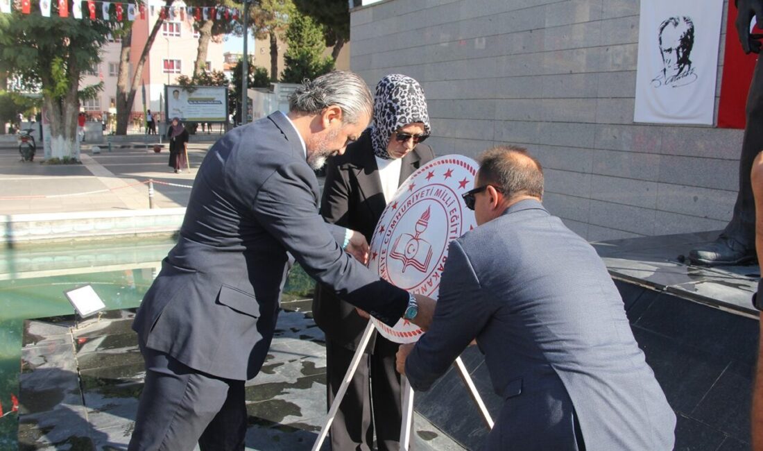 Manisa’nın Kula ilçesinde İlköğretim Haftası kutlama programı, Tapduk Emre İlkokulu