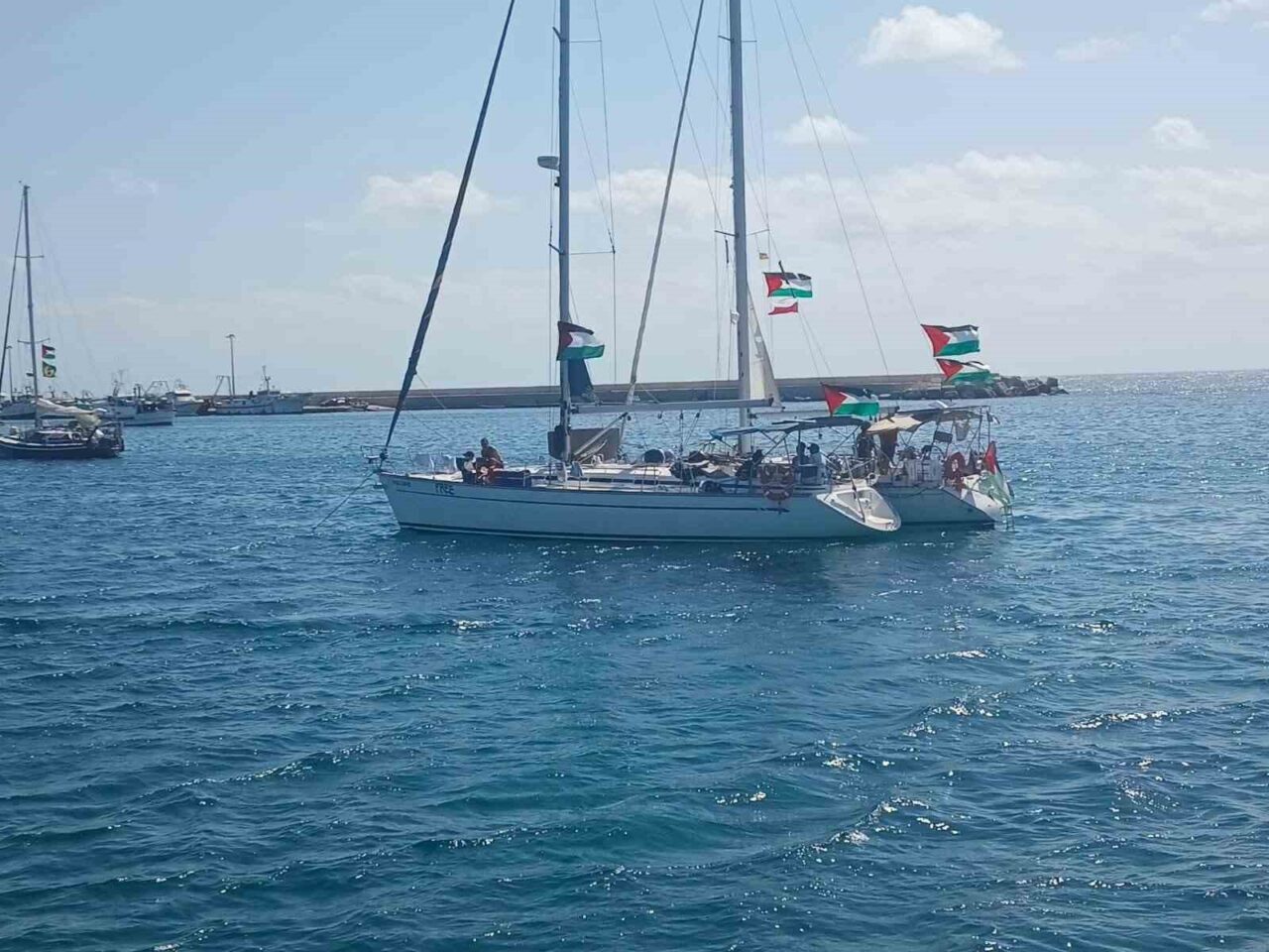 Küresel Sumud Filosu, Gazze Şeridi’ne doğru ilerleyişine devam ediyor. İsrail’in