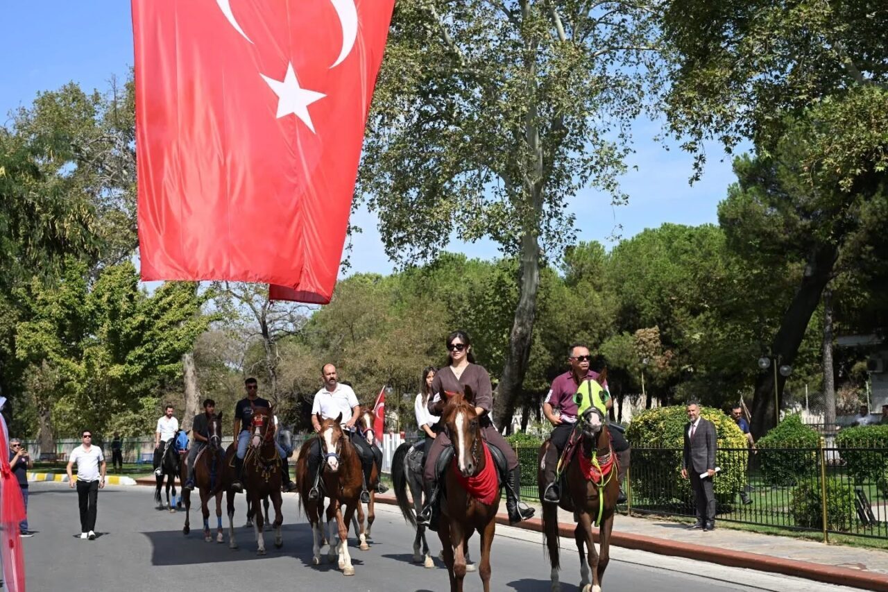 Manisa’nın Salihli ilçesinin düşman işgalinden kurtuluşunun 103’üncü yıl dönümü coşkuyla