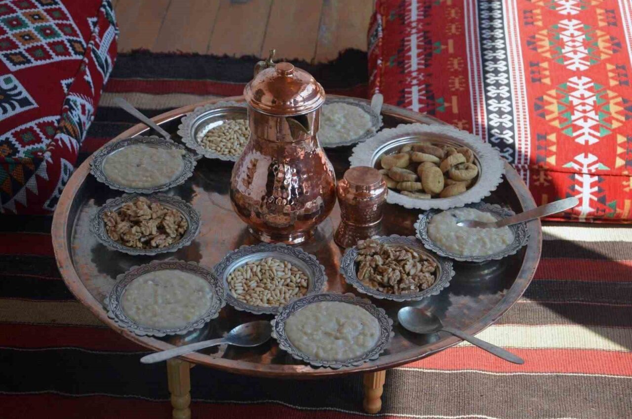 Muğla’nın Kavaklıdere ilçesinde geleneksel hale gelen Kurucuova Keşkek Festivali’nin altıncısı,