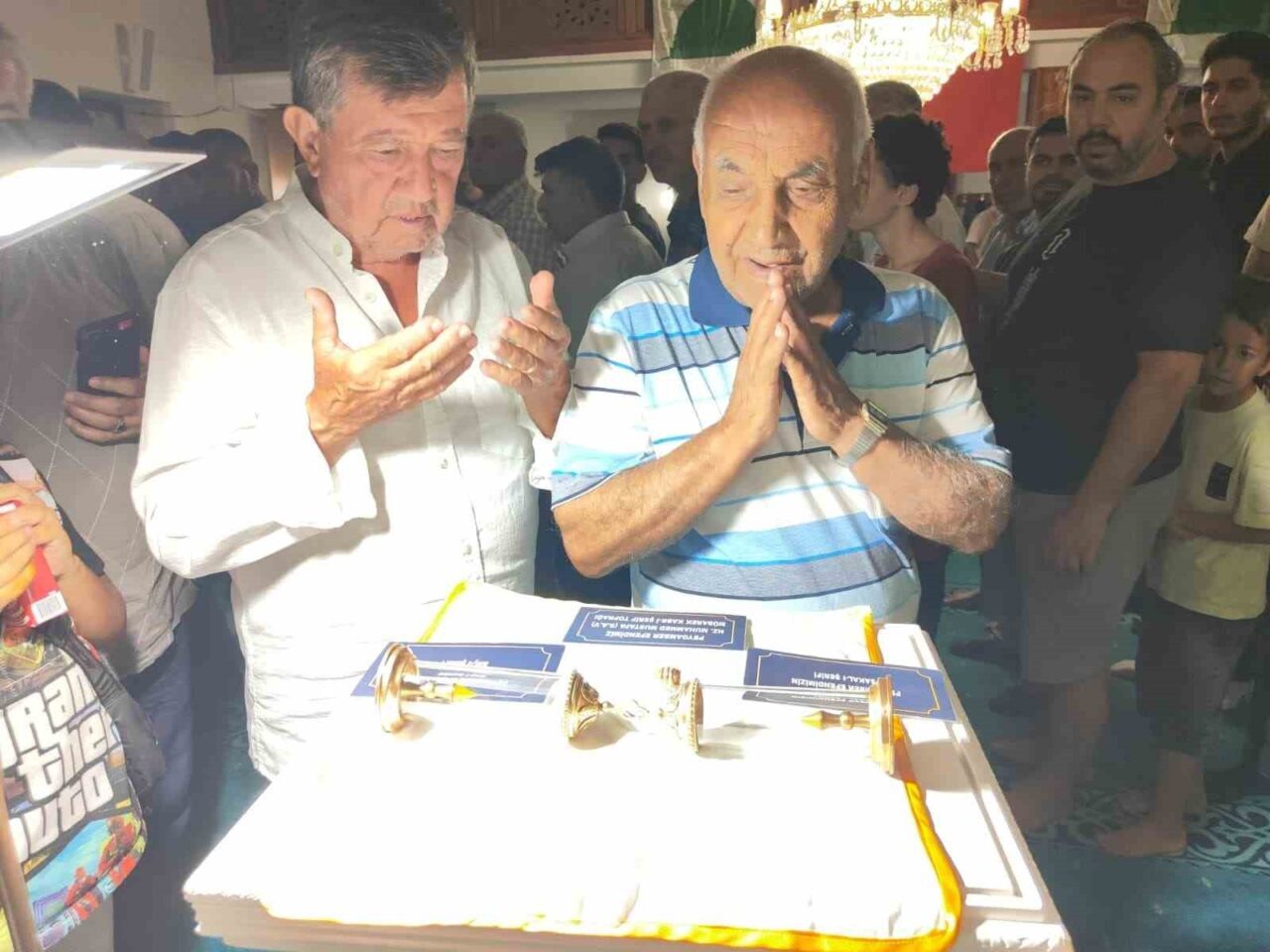 Kuşadası ilçesinde, Mevlid-i Nebi haftası dolayısıyla Hatice Hatun Camisi’nde Hz.