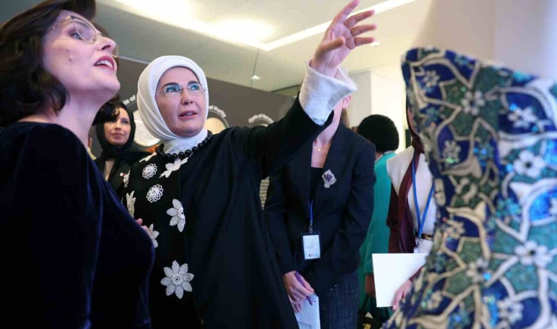 Kütahya çinisi ABD’deki New York Türkevi’nde tanıtıldı. Sanayi ve Teknoloji