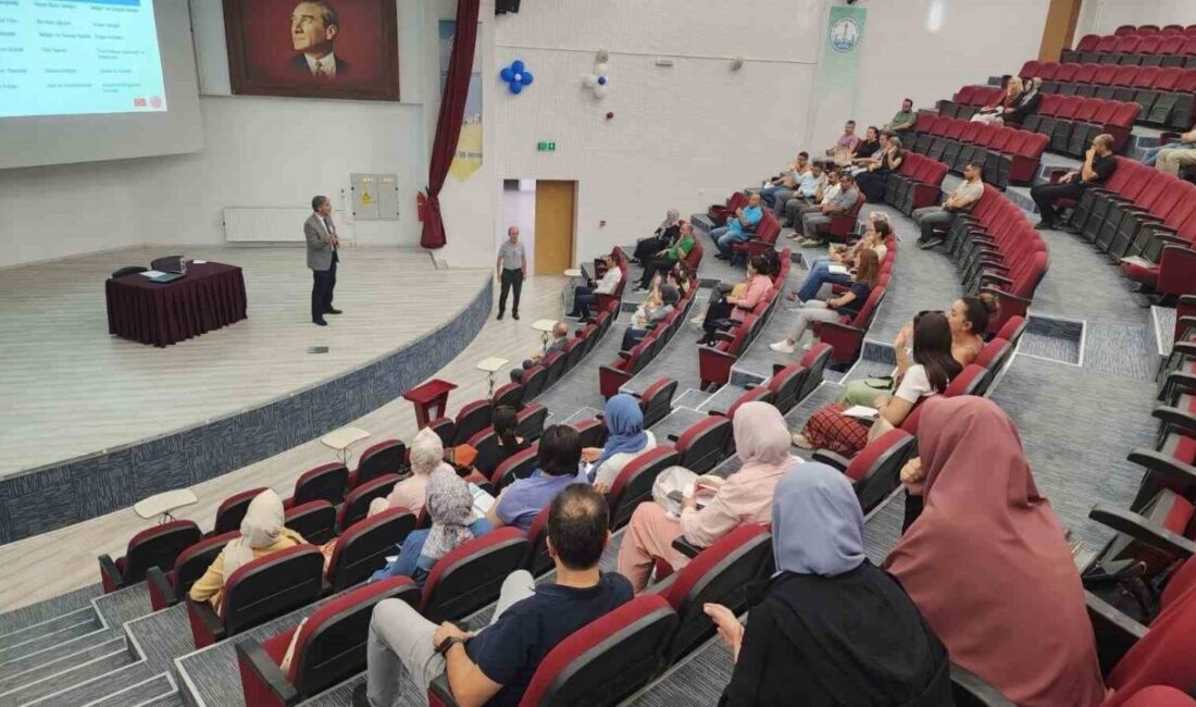 Kütahya İl Milli Eğitim Müdürü Mustafa Yılmaz, Türkiye Yüzyılı Maarif