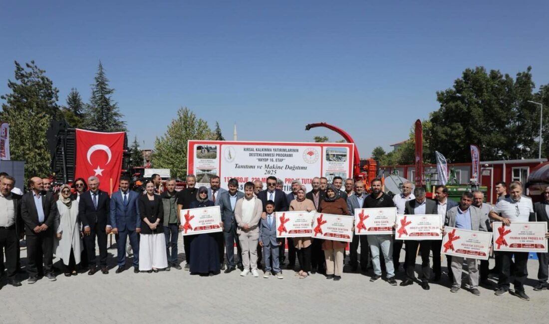 Kütahya’da çiftçilere toplam 229 milyon TL’lik hibe desteği verildiği açıklandı.