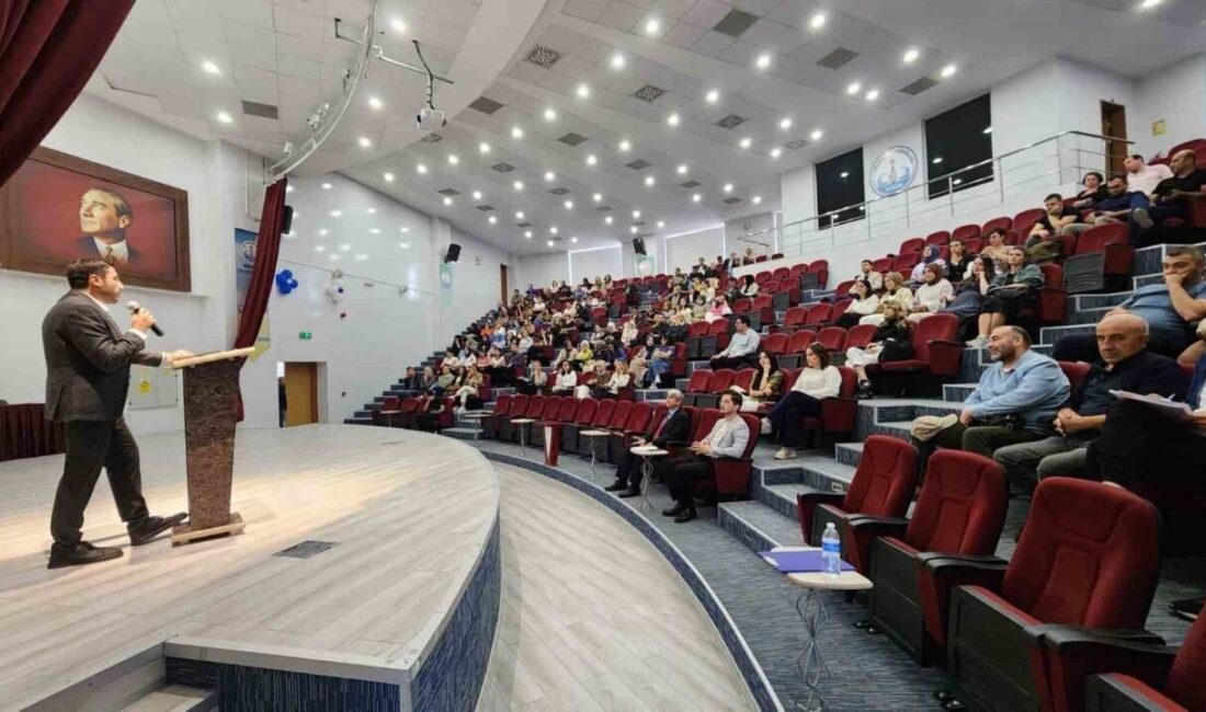 Kütahya İl Millî Eğitim Müdürlüğü Beylerbeyi Salonu’nda, 2025-2026 eğitim öğretim