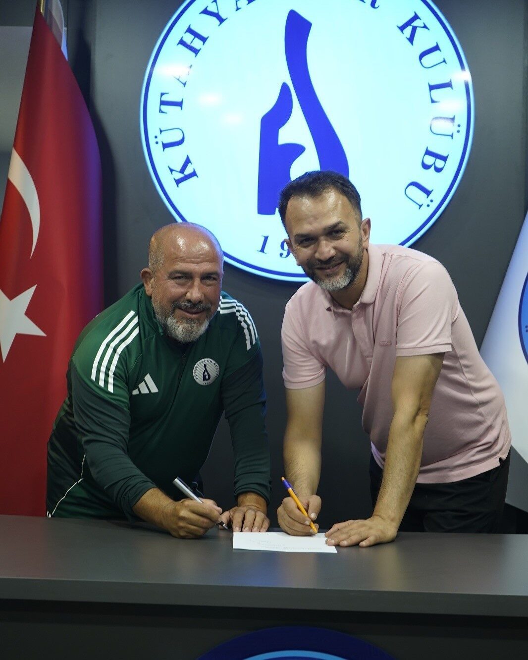 Kütahyaspor sağlık ekibini güçlendirmek adına uzun yıllardır profesyonel futbol dünyasında
