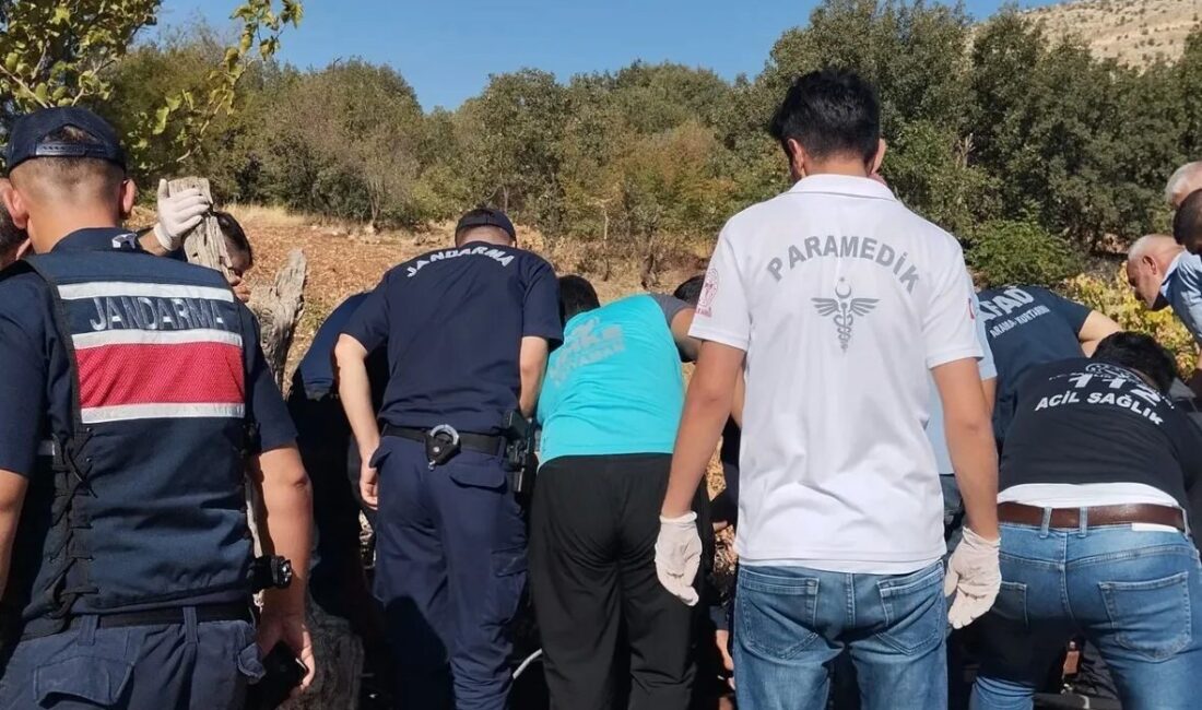 Adıyaman’da, kuyuya düşen bir vatandaş ekiplerin yoğun çalışmaları sonucu kurtarıldı.