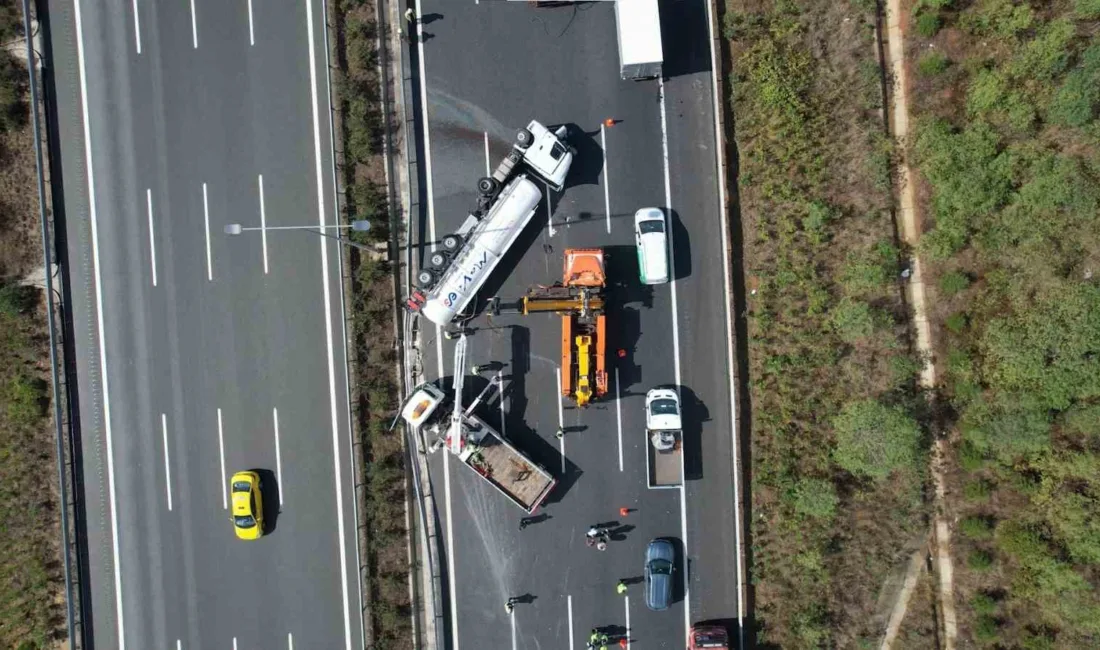 Beykoz’da Kuzey Marmara Otoyolu Riva mevkiinde taksi ile tırın karıştığı