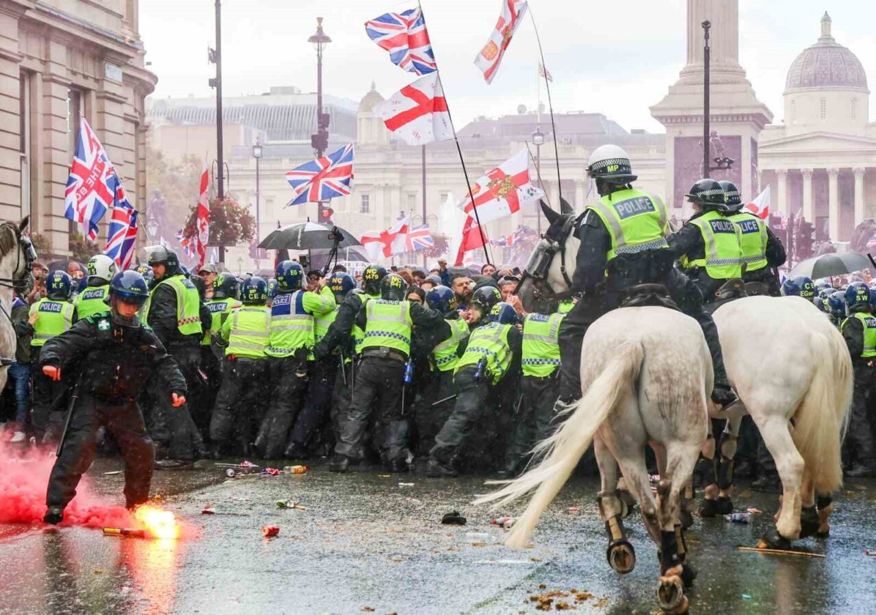 Londra’da dün gerçekleştirilen ve yaklaşık 150 bin kişinin destek verdiği