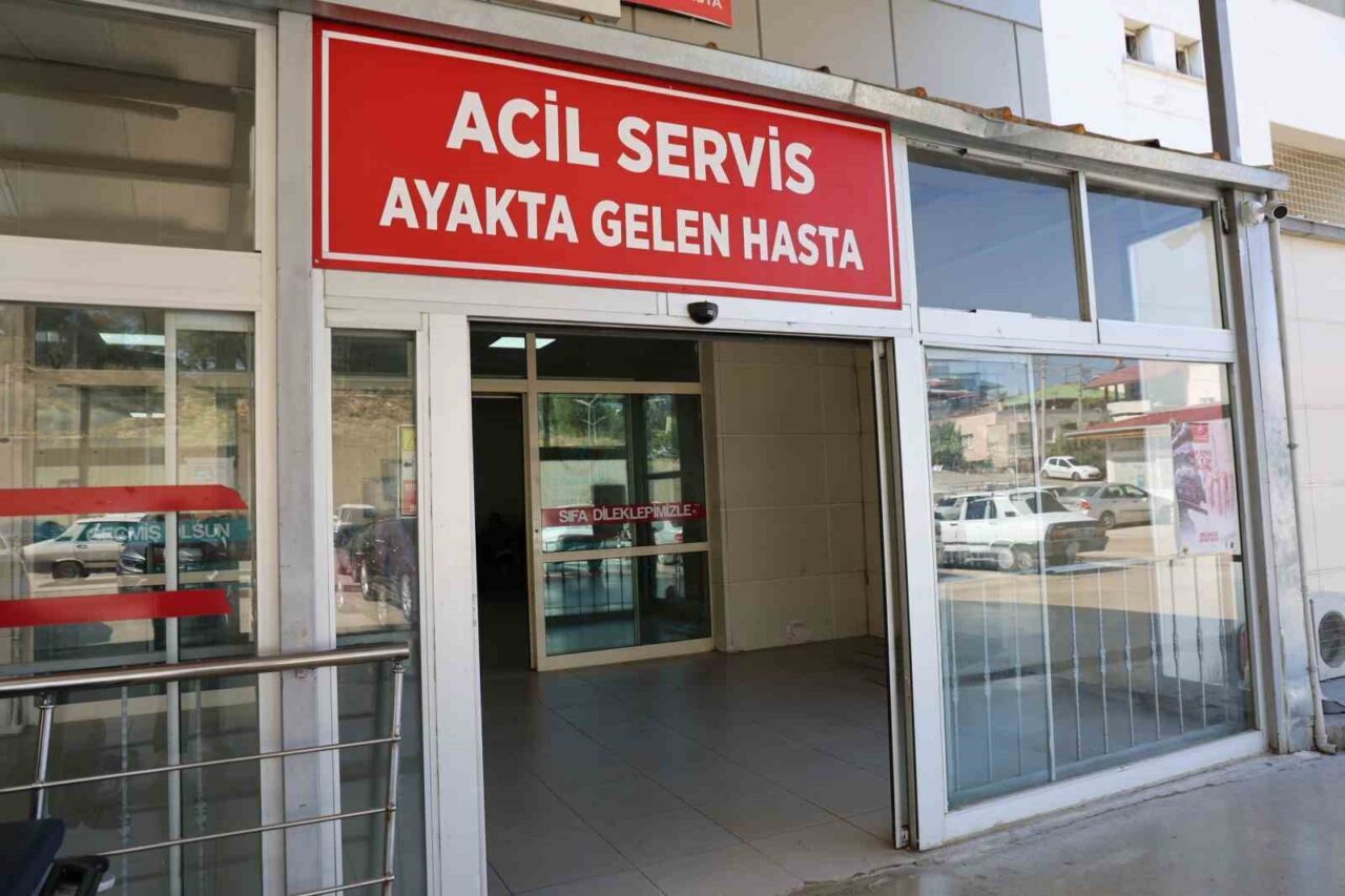 Adana’nın Saimbeyli ilçesinde halı saha maçında ’faul’ nedeniyle çıkan tartışma