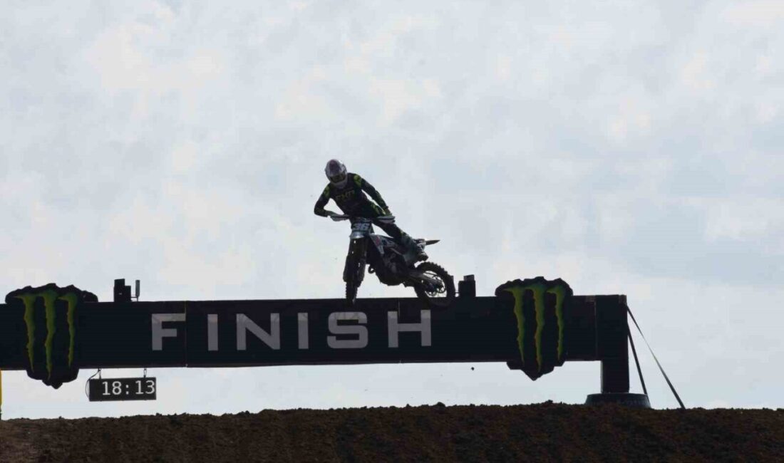 Türkiye Motosiklet Federasyonu (TMF) Asbaşkanı Mahmut Nedim Akülke, Dünya Motokros