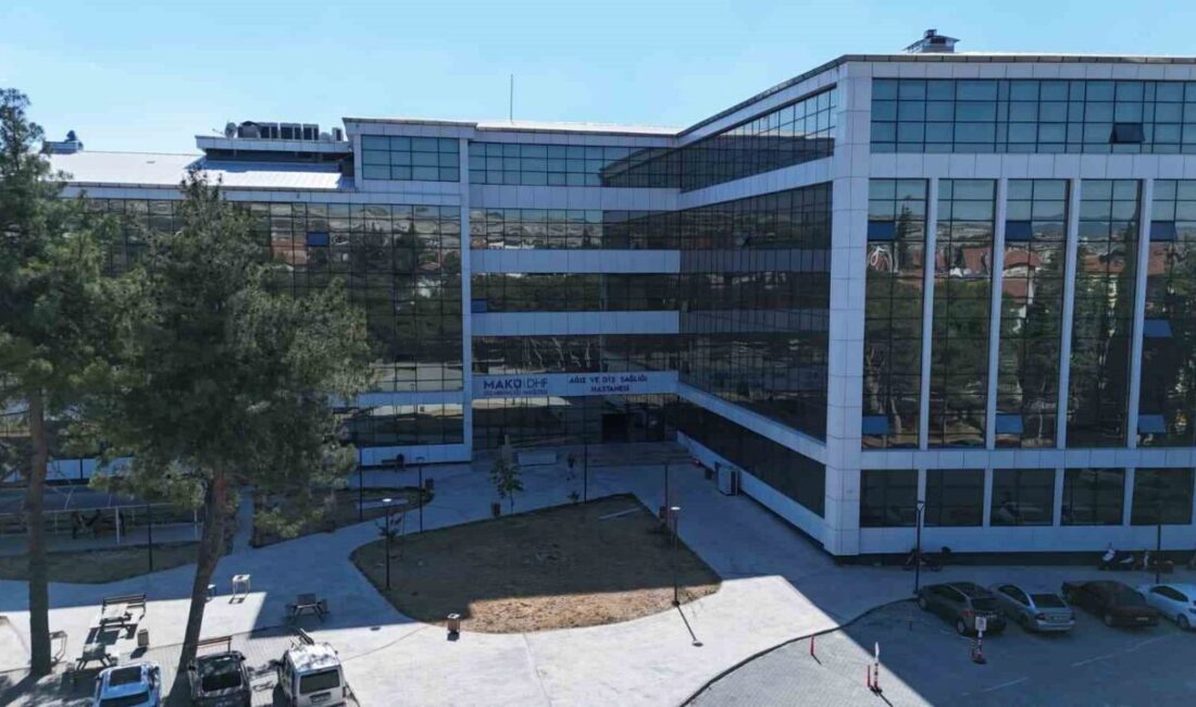 Burdur Mehmet Akif Ersoy Üniversitesi (MAKÜ) Diş Hekimliği Fakültesi Ağız