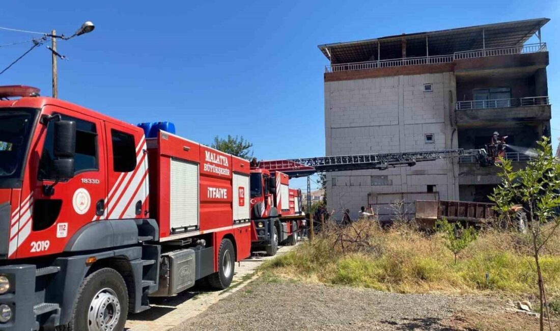 Malatya’da bir apartmanda çıkan yangın itfaiye tarafından söndürüldü. Olay, öğle