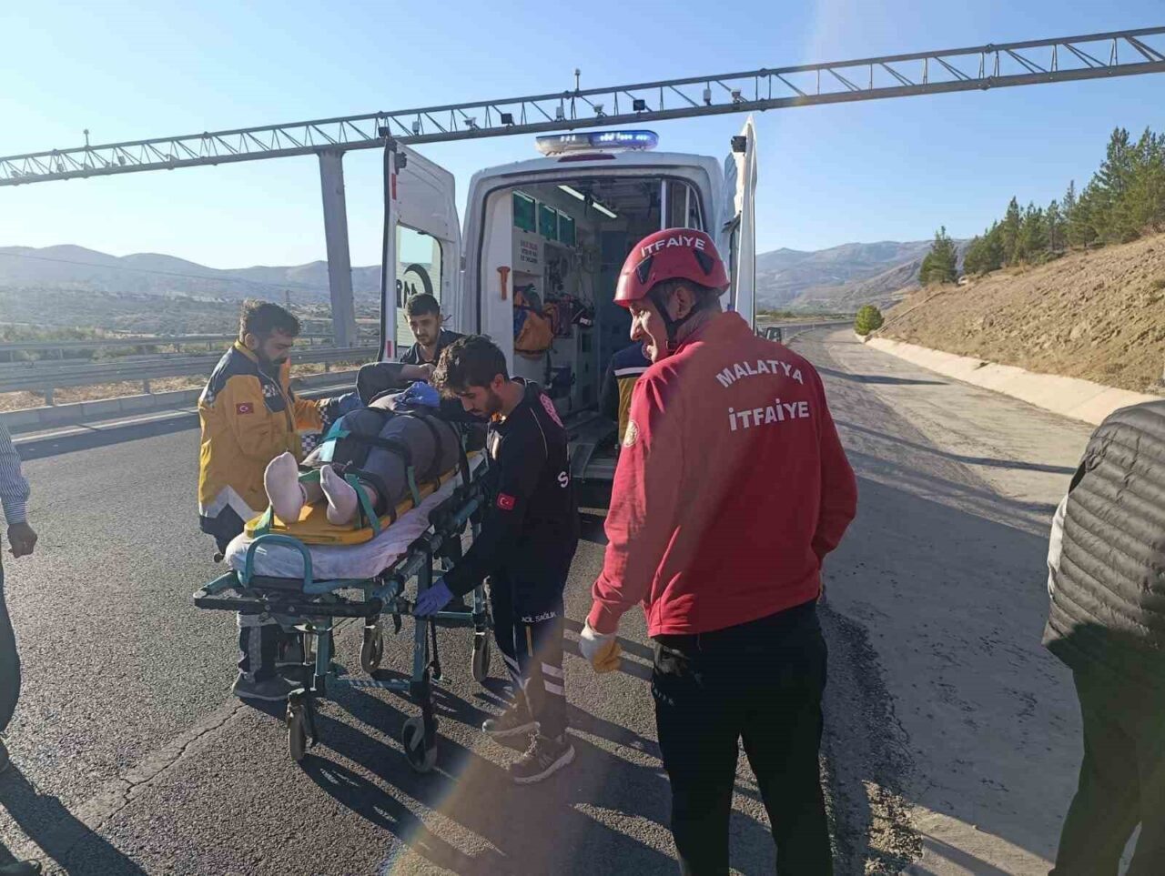 Malatya’da meydana gelen iki ayrı trafik kazasında 4 kişi yaralandı.