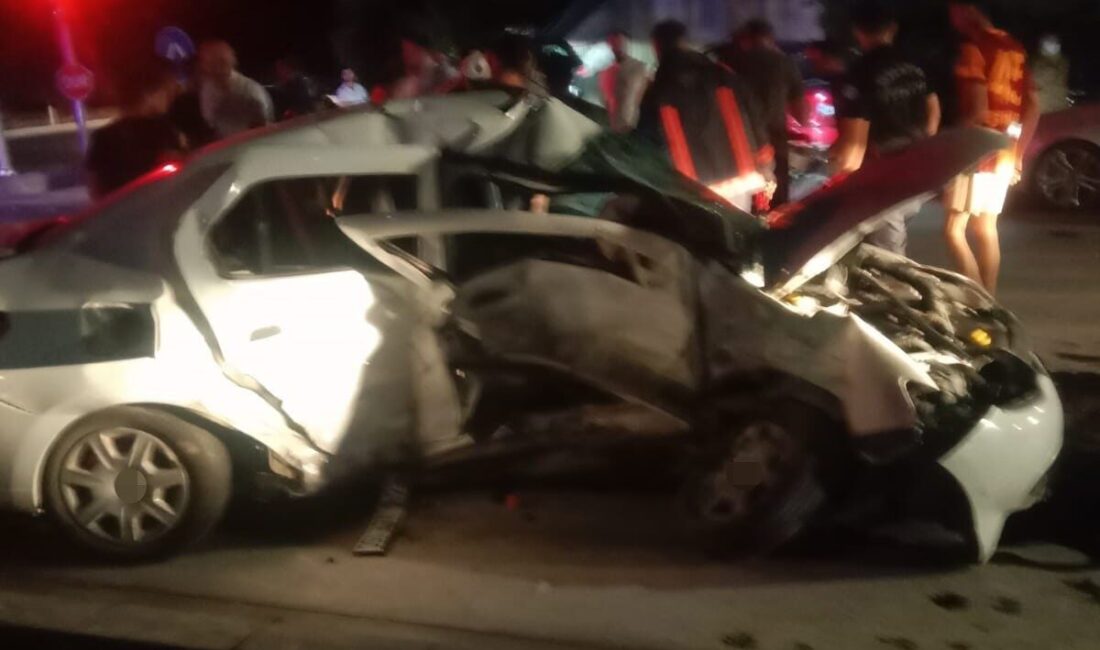 Malatya’da iki otomobilin çarpışması sonucu meydana gelen trafik kazasında 3