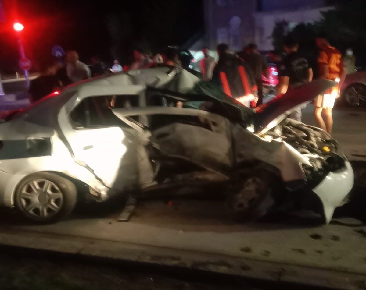 Malatya’da iki otomobilin çarpışması sonucu meydana gelen trafik kazasında 3