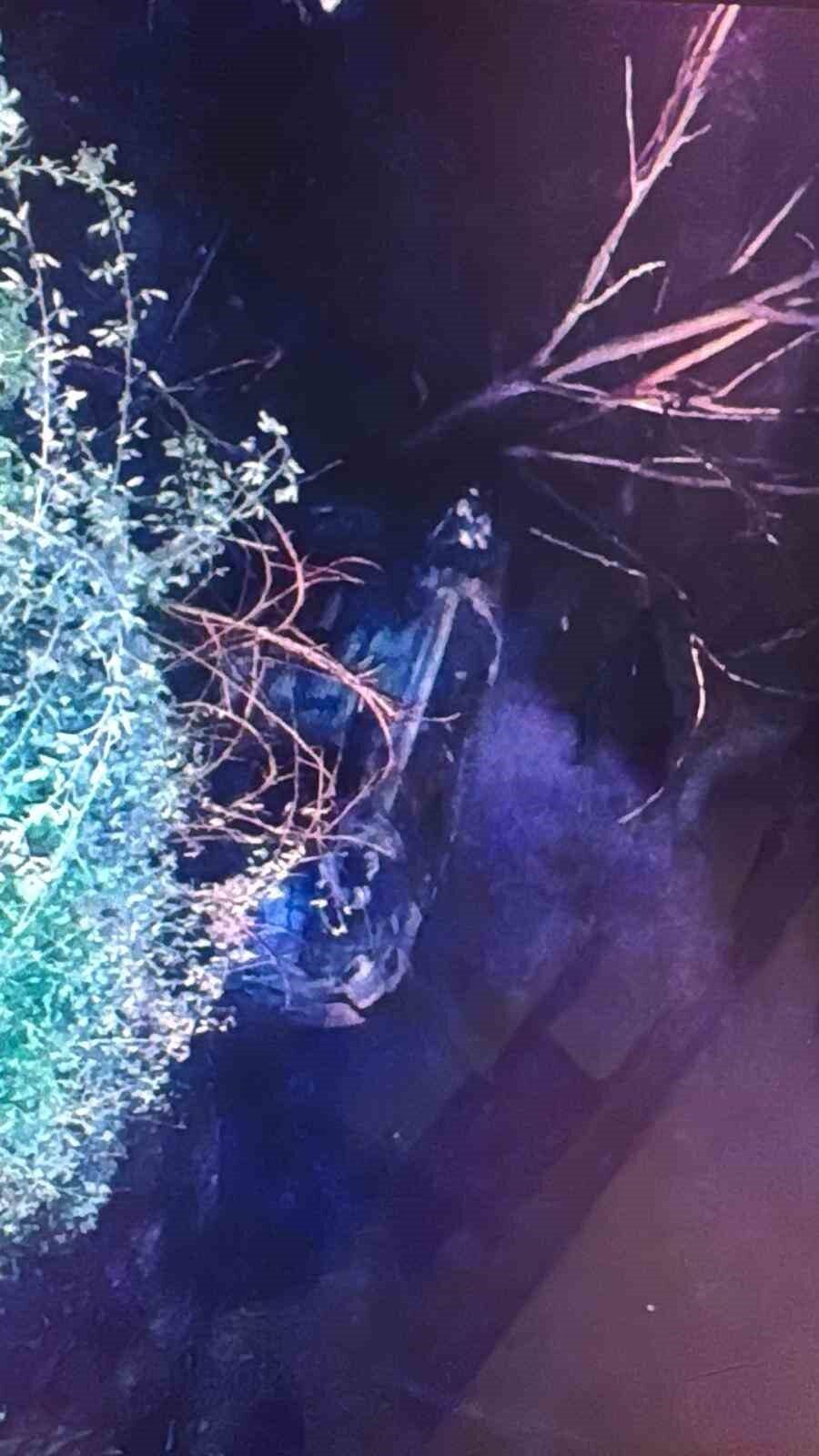 Malatya’nın Doğanşehir ilçesinde kontrolden çıkan otomobil şarampole yuvarlandı. Kazada alev