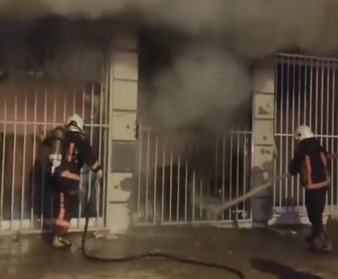 Malatya’da bir tekstil atölyesinde çıkan yangın paniğe neden oldu. İtfaiye
