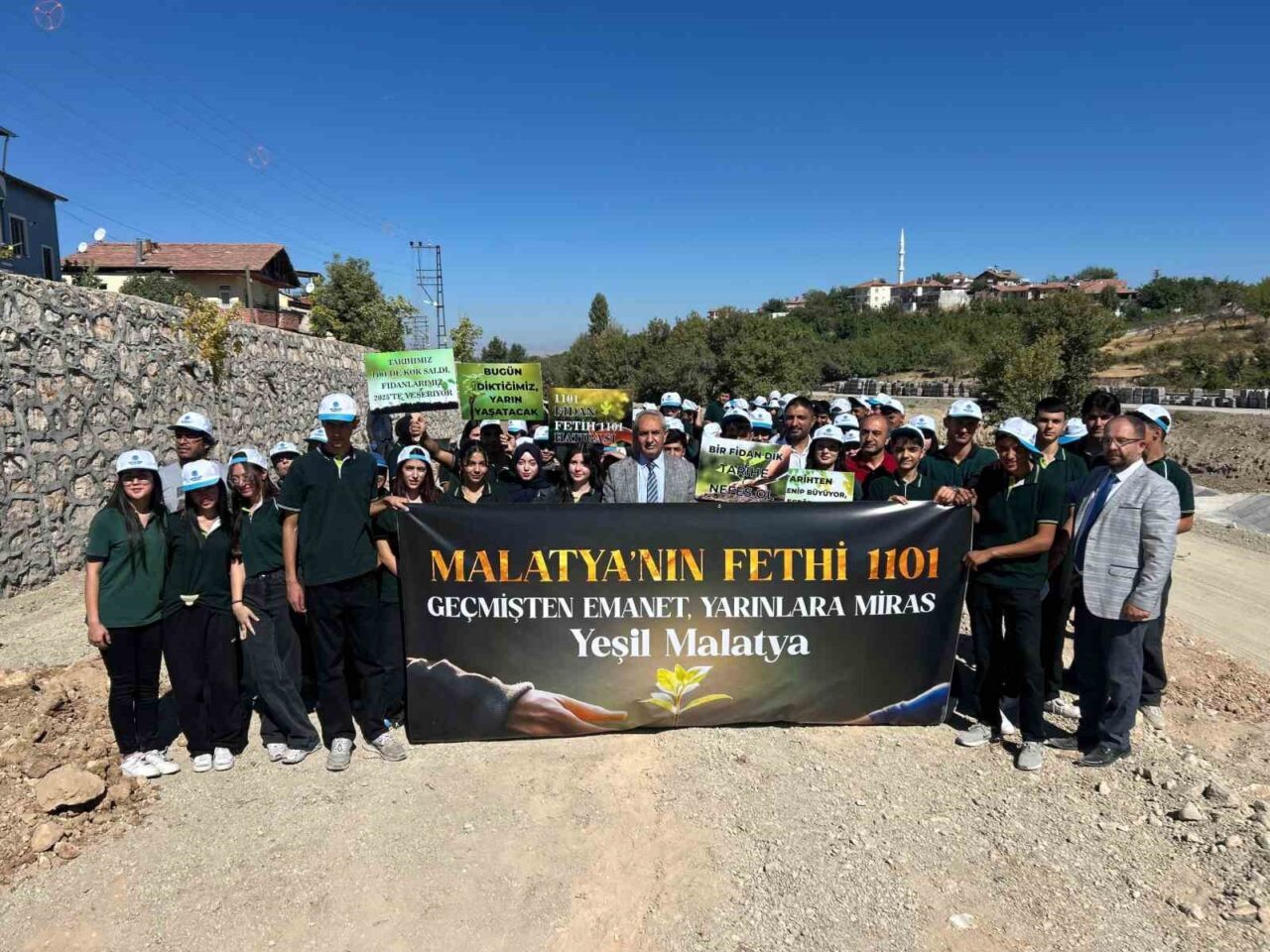 Battalgazi Belediyesi, Malatya’nın fethi yıl dönümü dolayısıyla düzenlediği etkinlikte öğrencilerle