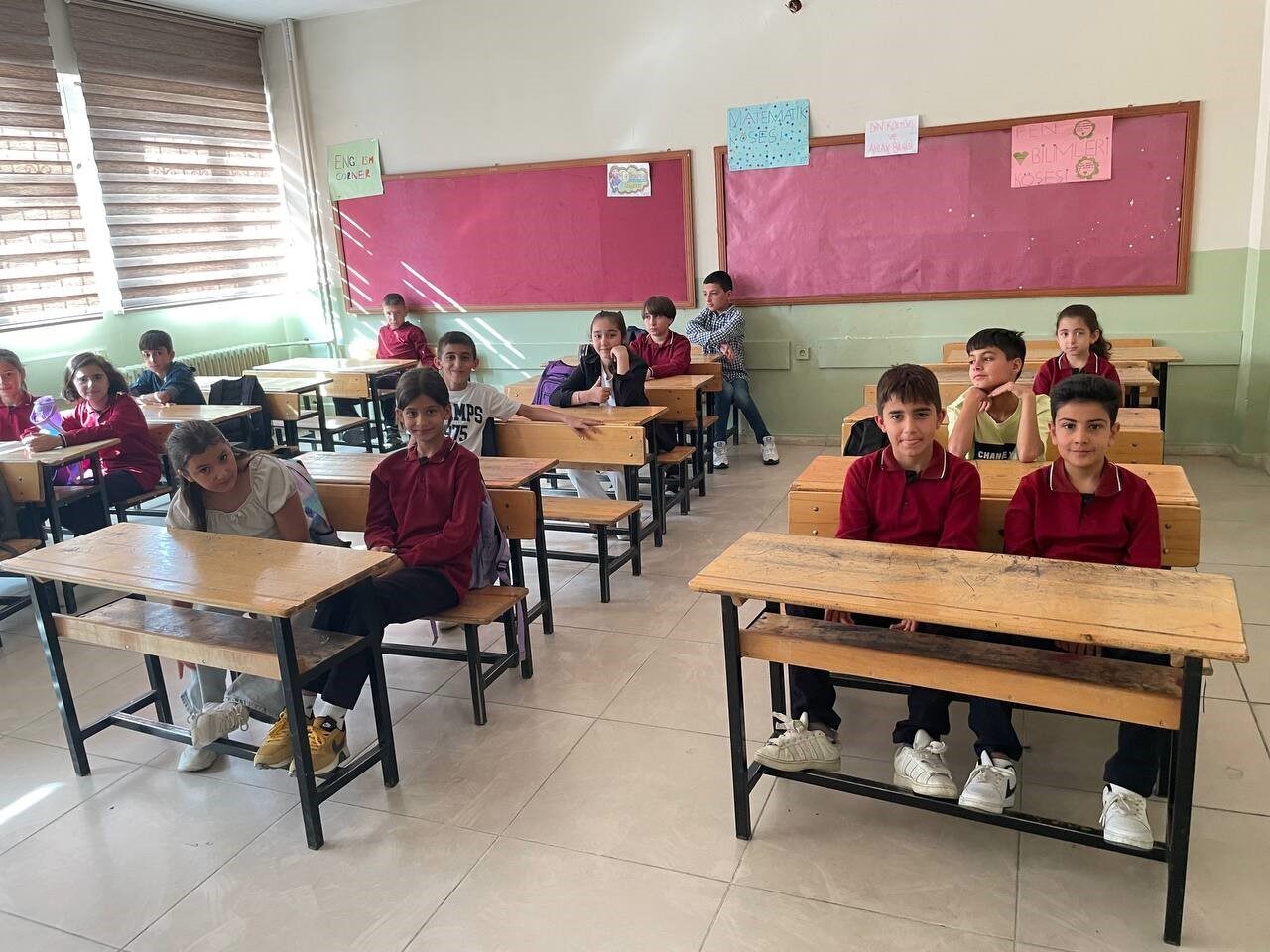 Muş’un Malazgirt ilçesinde eğitim öğretim yılı coşkuyla başladı. İlçede yaklaşık