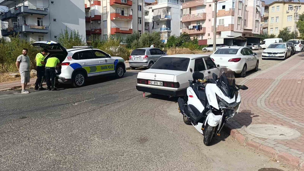 Manavgat’ta motorlu bisiklet ile otomobilin çarpışması sonucu meydana gelen trafik