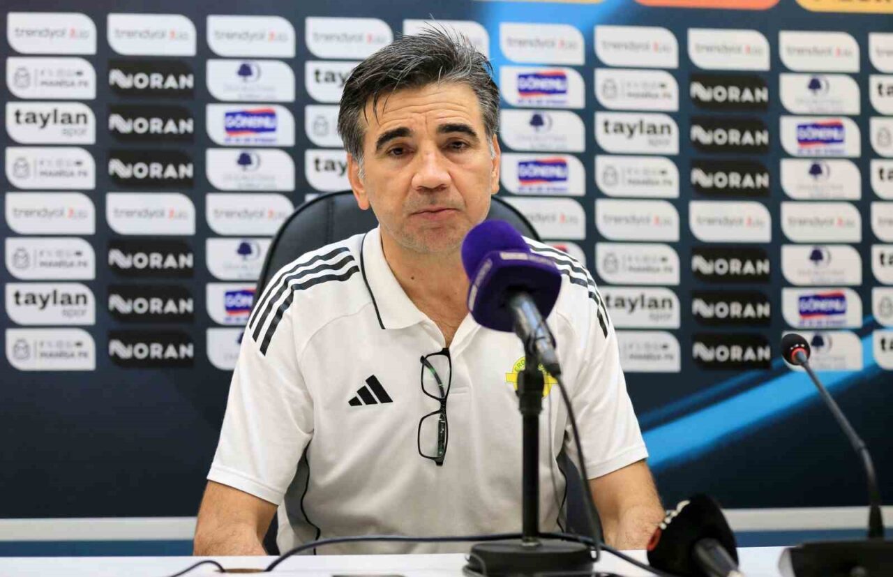 Trendyol 1. Lig’in 6. haftasında oynanan Manisa Futbol Kulübü-Esenler Erokspor