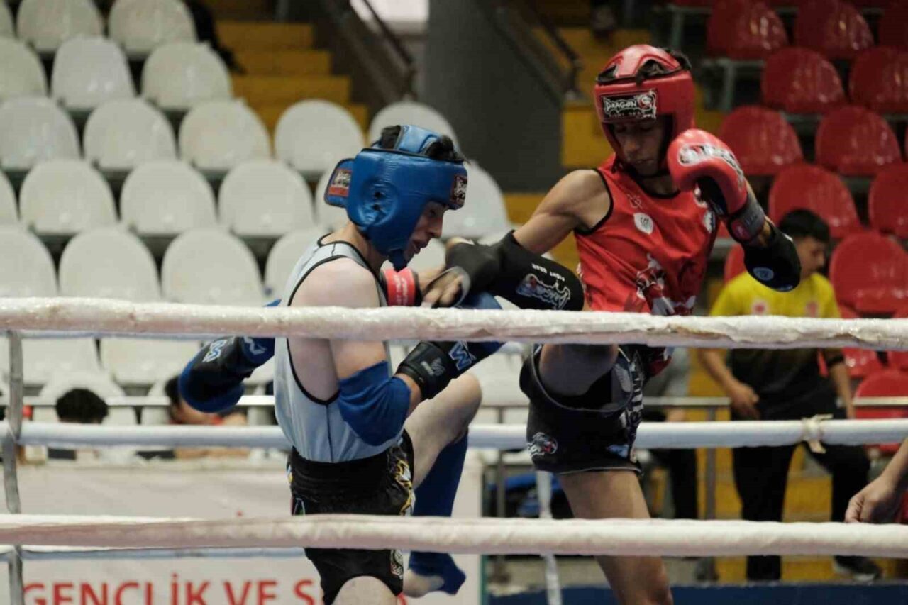 Manisa, Muaythai sporunun büyük buluşmasına ev sahipliği yaptı. Türkiye Muaythai