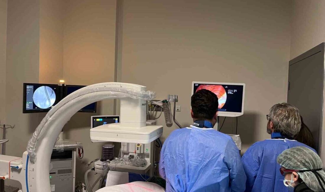 Manisa Şehir Hastanesi’nde ileri endoskopik işlemler arasında yer alan Endoskopik