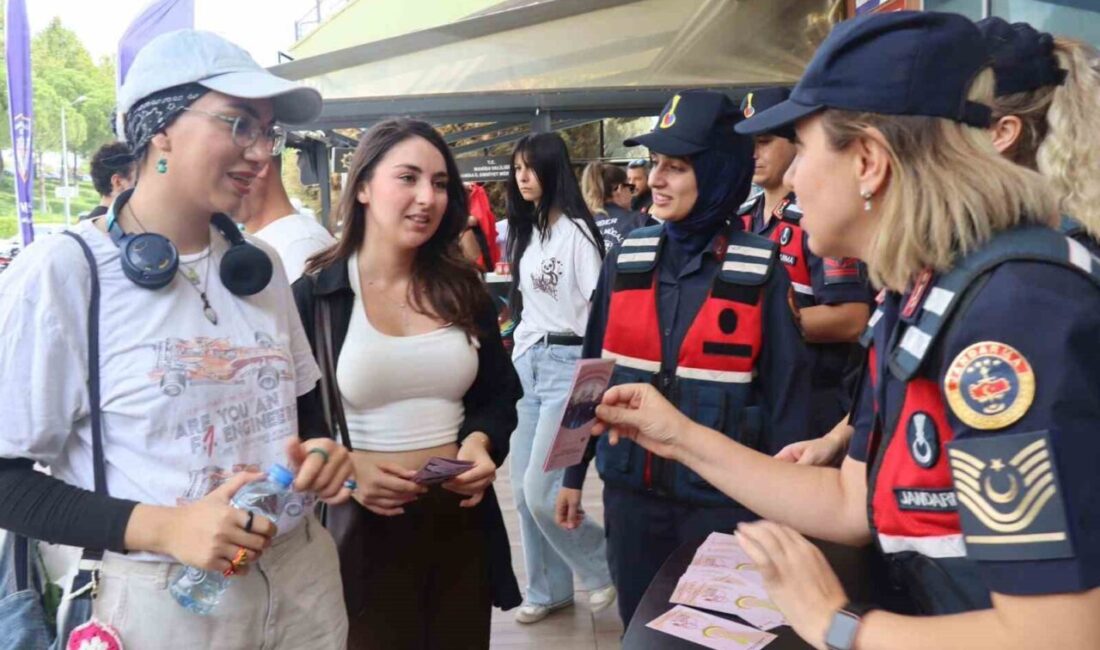 Manisa İl Jandarma Komutanlığı, üniversite öğrencilerine şiddetin önlenmesi ve KADES