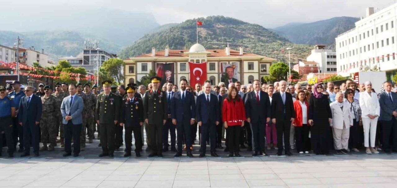 Manisa’nın düşman işgalinden kurtuluşunun 103. yılı düzenlenen törenle kutlandı. Manisa’nın