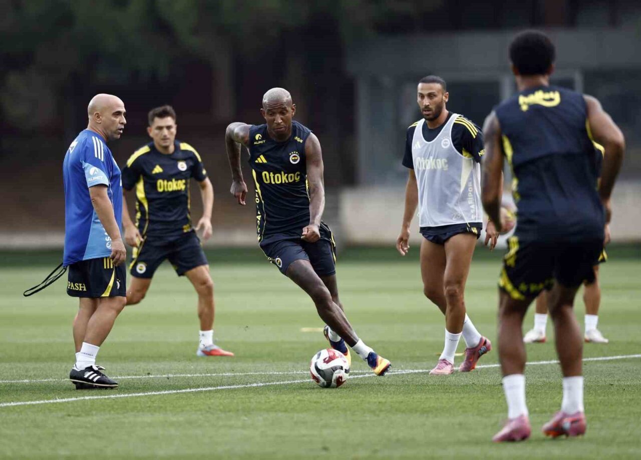 Fenerbahçe, Trendyol Süper Lig’in 5. haftasında Trabzonspor ile oynayacağı maçın