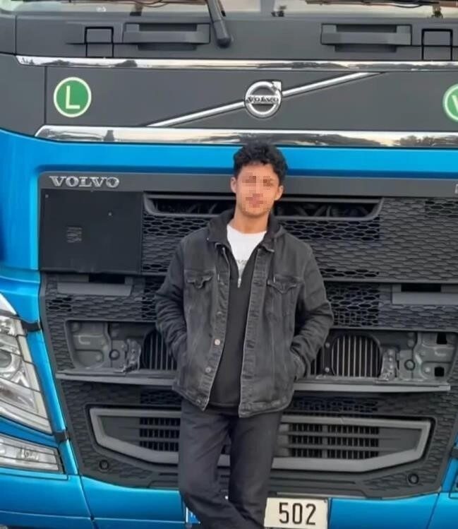 Mardin’de 15 yaşındaki bir çocuk başından silahla vurulmuş halde bulundu.