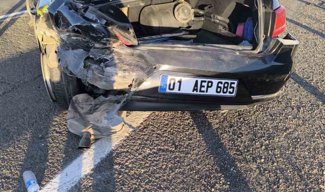 Mardin’in Dargeçit ilçesinde iki otomobilin çarpışması sonucu meydana gelen trafik