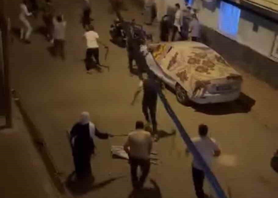 Mardin’in Kızıltepe ilçesinde iki grup arasında çıkan silahlı ve sopalı