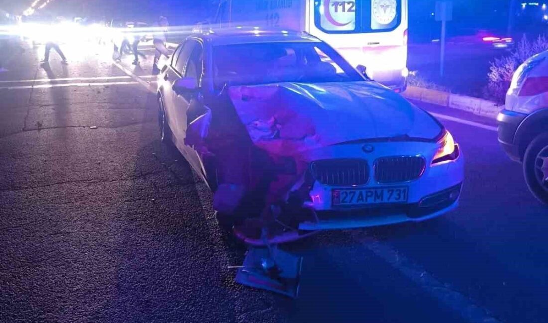 Mardin’in Artuklu ilçesinde 4 otomobilin karıştığı zincirleme trafik kazasında 3’ü