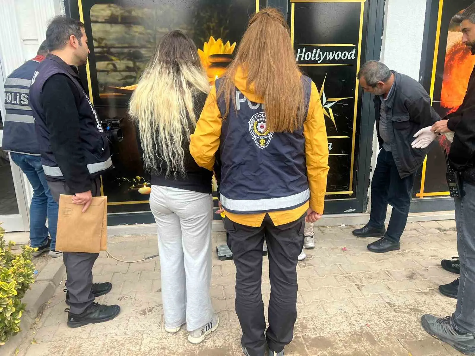 Nevşehir İl Emniyet Müdürlüğü’nce fuhşa tespit ve aracılık yaptığı tespit