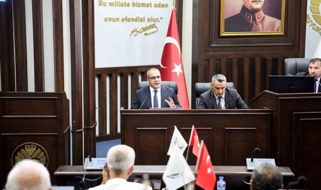 Malatya Büyükşehir Belediyesi Meclis Salonu’nda gerçekleştirilen Malatya Büyükşehir Belediye Meclisi