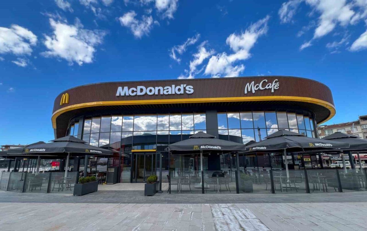 McDonald’s Türkiye, çalışan memnuniyeti ve kurum kültürü alanında belirlenen 2025
